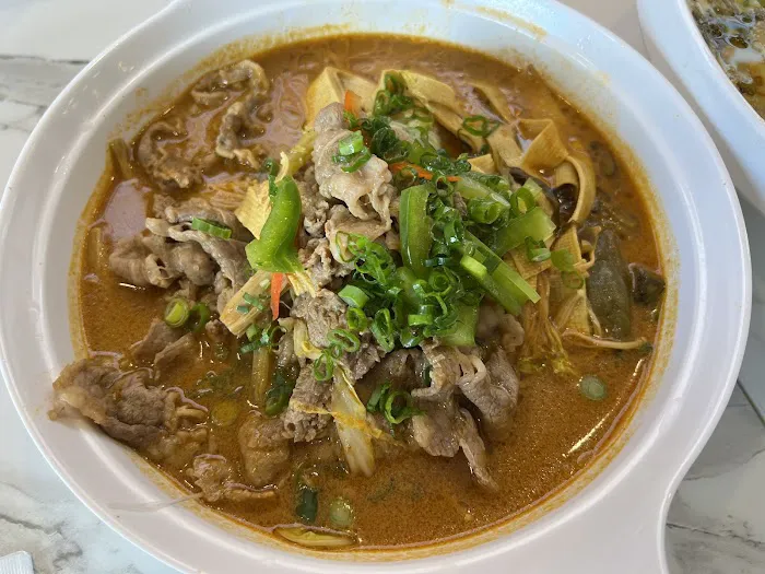 Fish With You |Spicy & Sour Fish Soup 鱼你在一起酸菜鱼 7