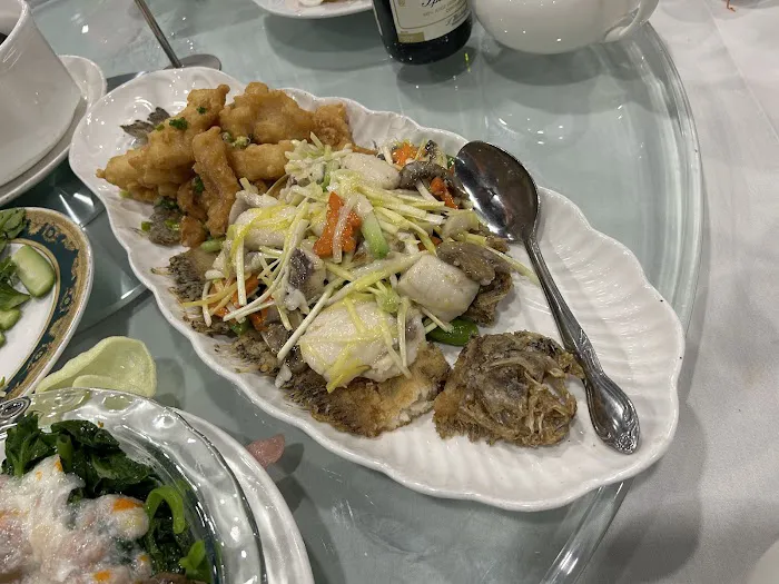 Emerald Chinese Cuisine 9