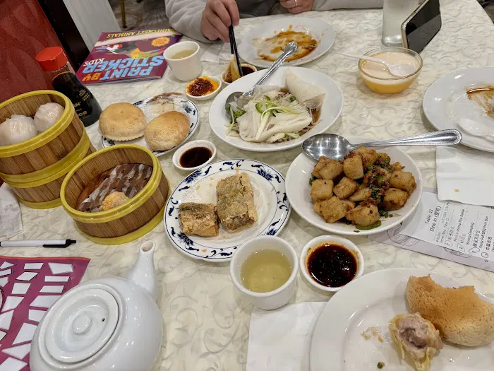 Cheung Hing Seafood & Dimsum 6