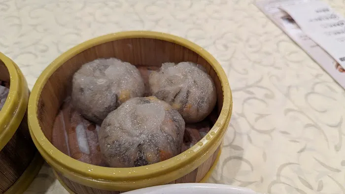 Cheung Hing Seafood & Dimsum 10