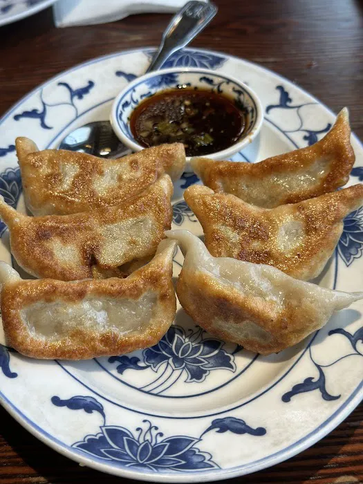 Gin Mon Chinese Restaurant 5