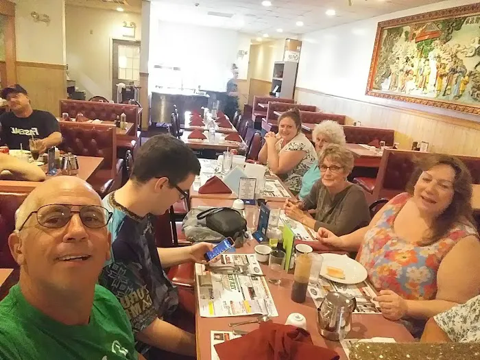 Yen Yen Chinese Restaurant 9