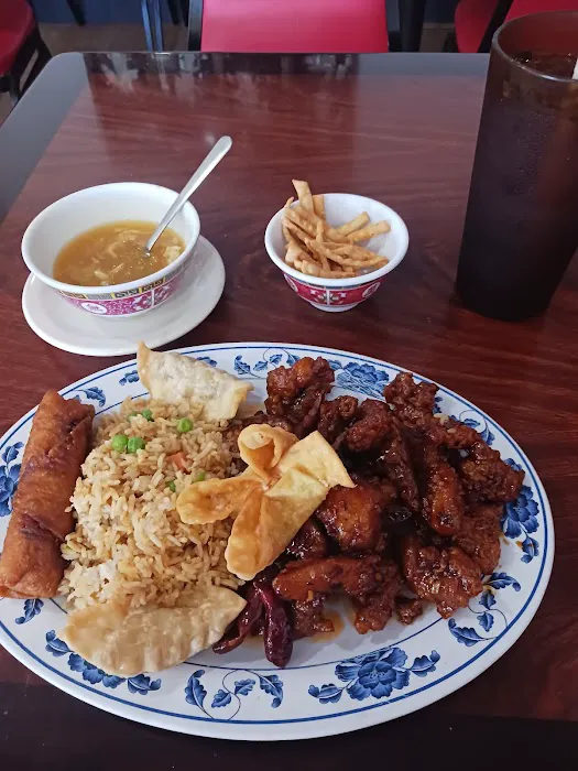 La Vernia Chinese Cuisine 1