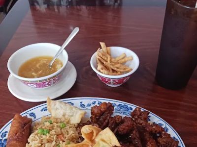 La Vernia Chinese Cuisine 0