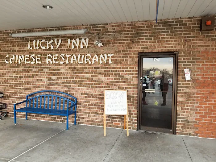 Lucky Inn Chinese Restaurant 10