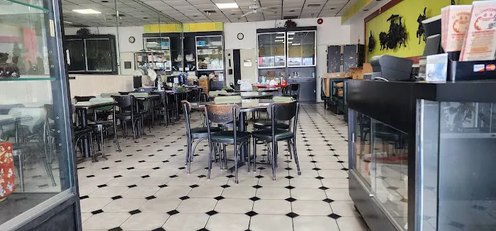 El Cantones Chinese Restaurant 5