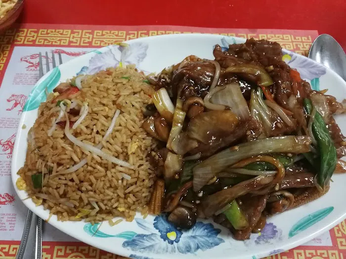 Yi-Wong Chinese Restaurant 8