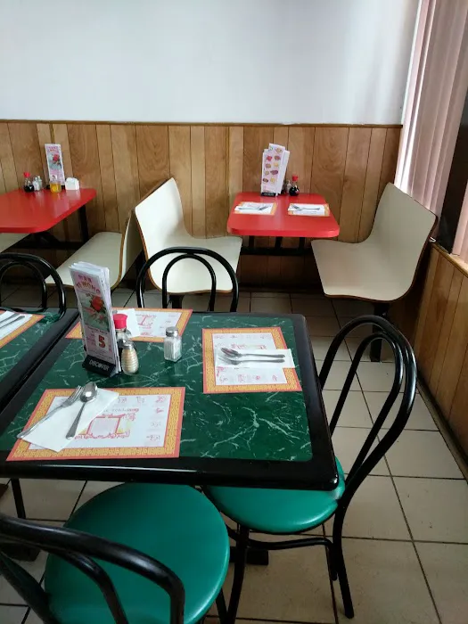 Yi-Wong Chinese Restaurant 9