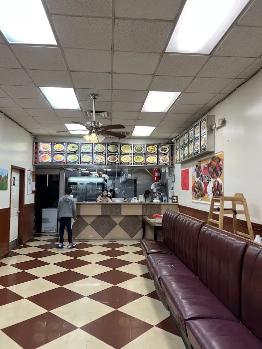 Golden Wall Restaurant 7