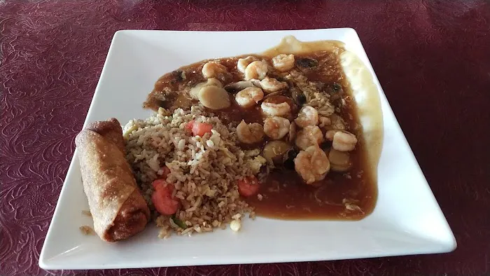 3 Happiness Restaurant 4