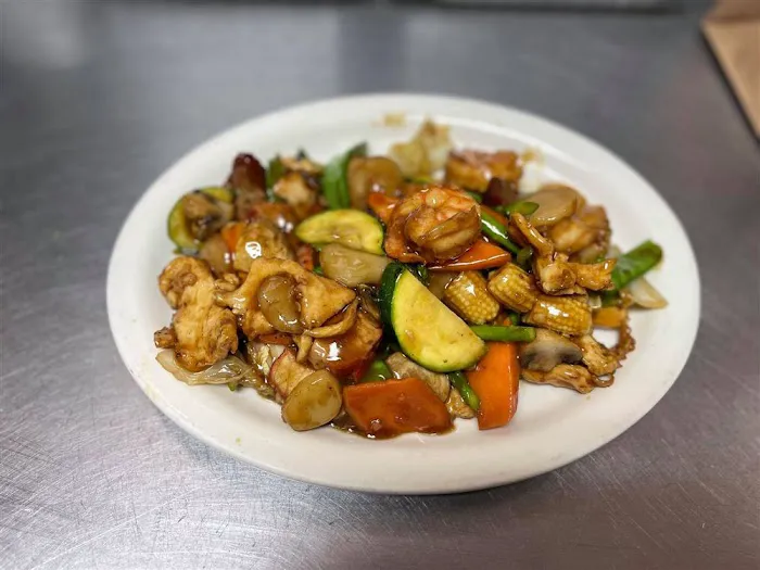 China Island Asian Grill 5