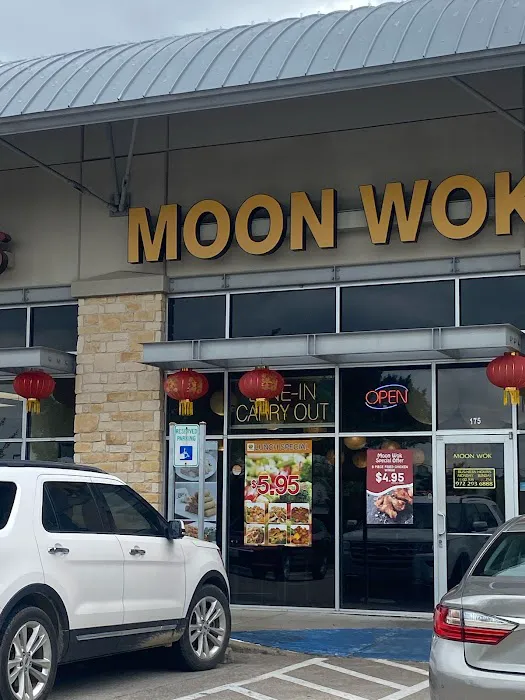 Moon Wok Restaurant 7