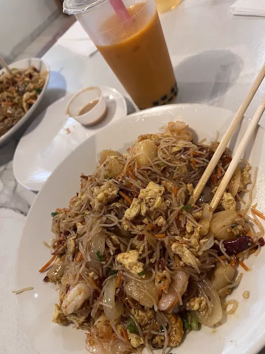 Hana’s Cafe and Market 8