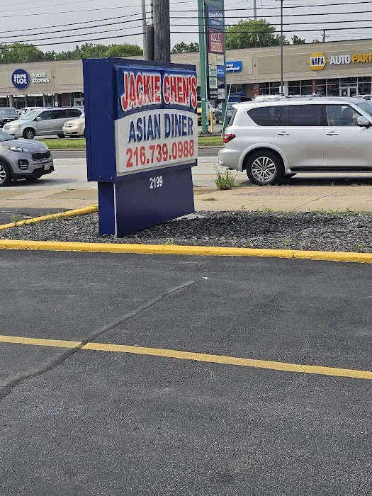 Jackie Chen's Asian Diner 5