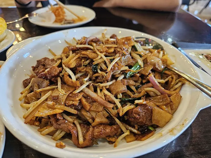 Hong Kong Bistro & Dim Sum 7