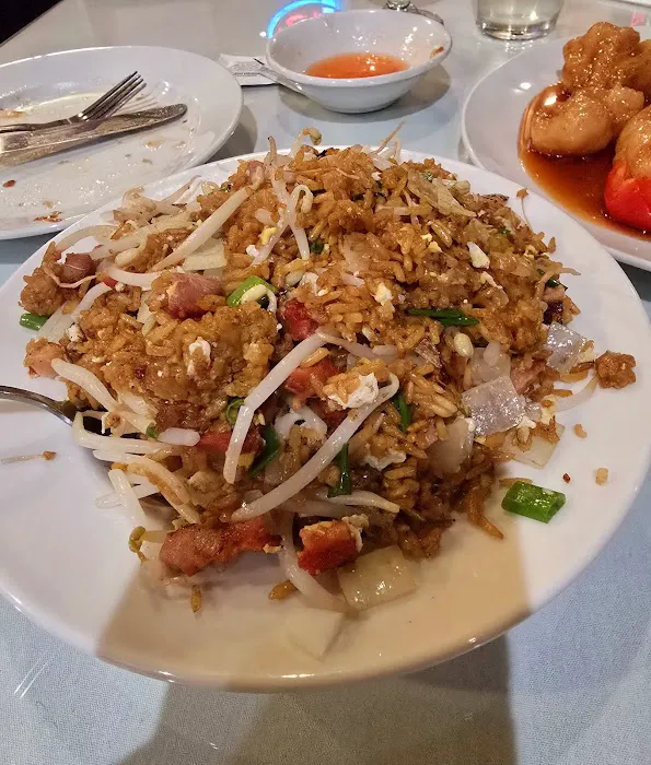 Twin Dragons Restaurant 7