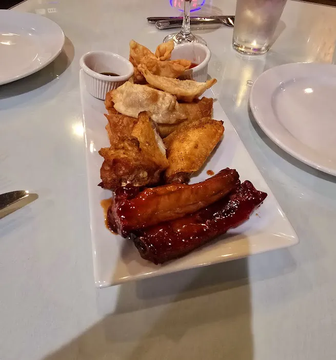 Twin Dragons Restaurant 8