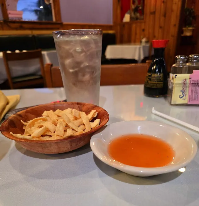 Twin Dragons Restaurant 6