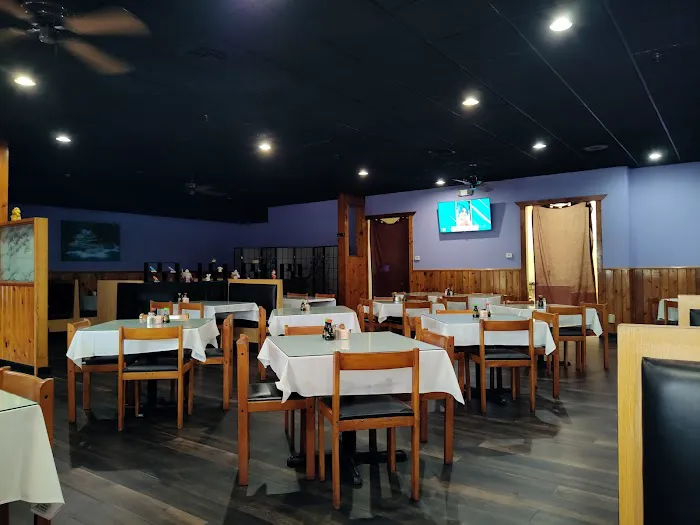 Twin Dragons Restaurant 10