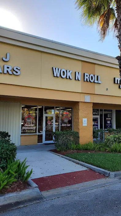 Wok & Roll 10