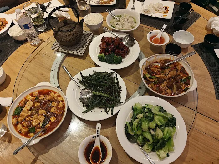 Red Pepper Sichuan Bistro 1