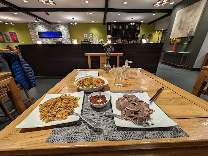 Red Pepper Sichuan Bistro 8