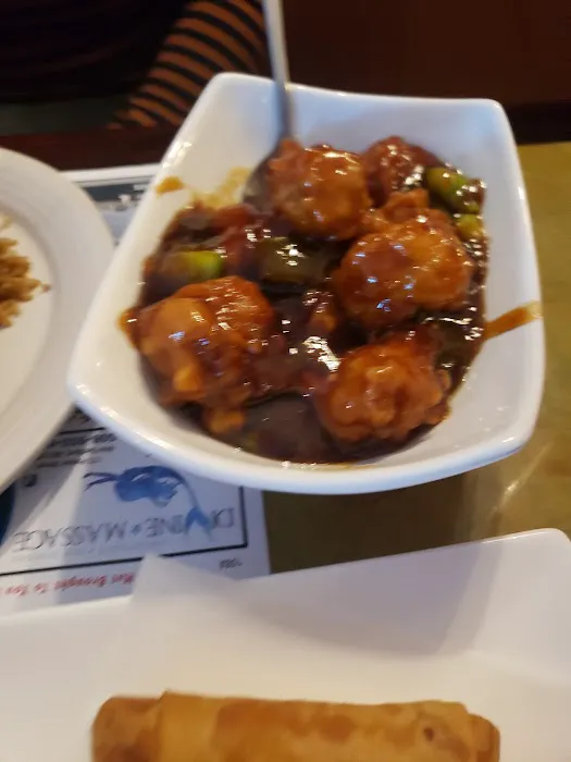 Sweet Ginger Asian Cuisine & Lounge 4