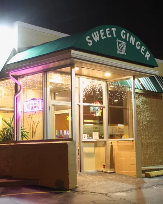 Sweet Ginger Asian Cuisine & Lounge 7