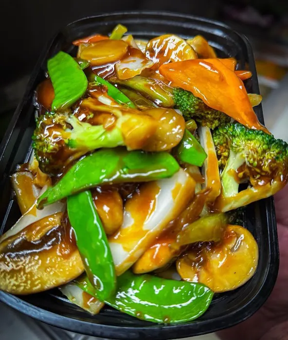 Golden Sails Chinese Restaurant 金航 8