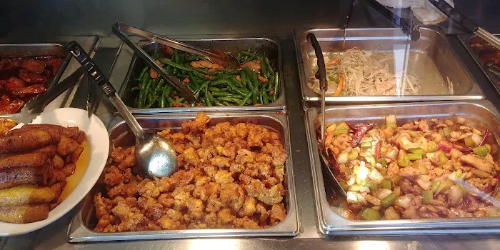 Louie's Chinese Cuisine Restaurant 3