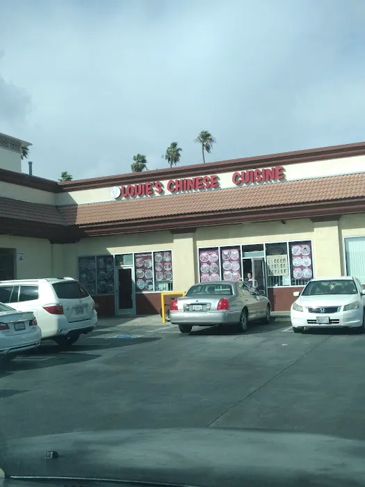Louie's Chinese Cuisine Restaurant 7