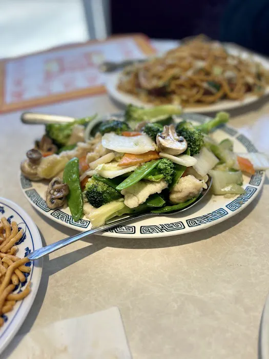 Golden Phoenix Chinese Restaurant 4