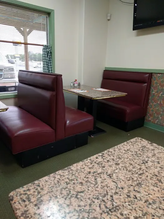 Guang Dong Chinese Restaurant 8