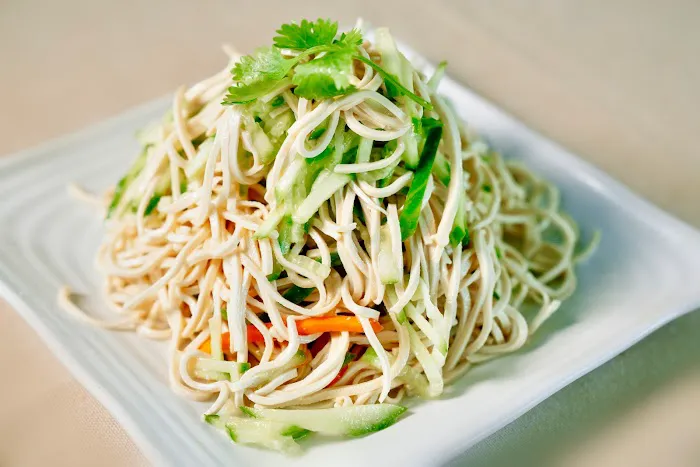 Min’s Bistro Chinese Cuisine 8