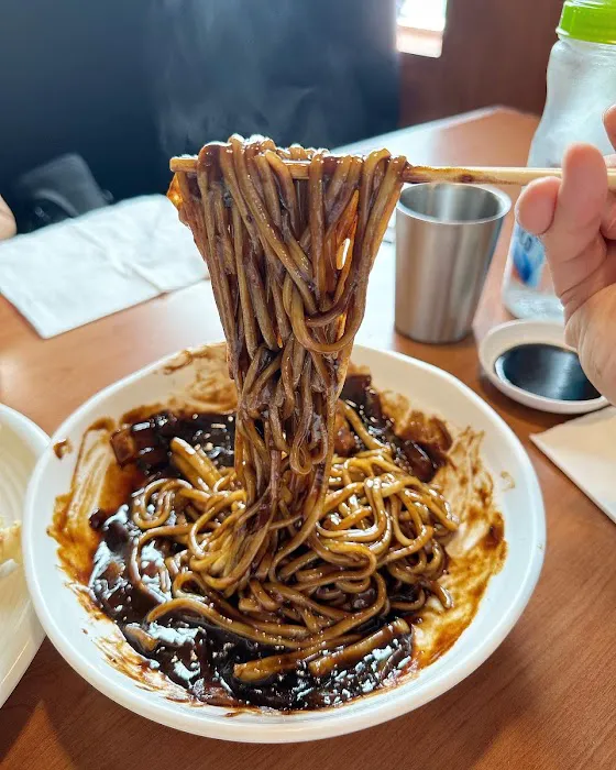 Full House Chinese Fusion Cuisine 10