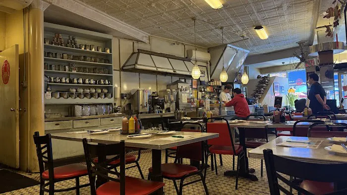Nom Wah Tea Parlor 1