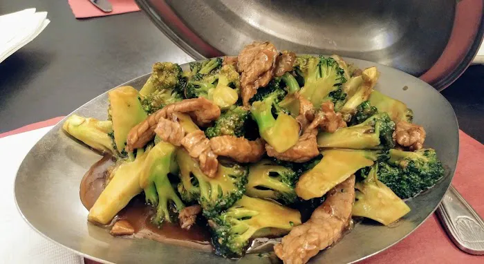 Jade Dragon Restaurant 8