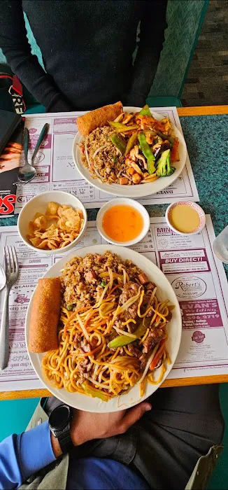 Golden Chopstix 6