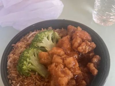 Mickys Chinese Restaurant 0
