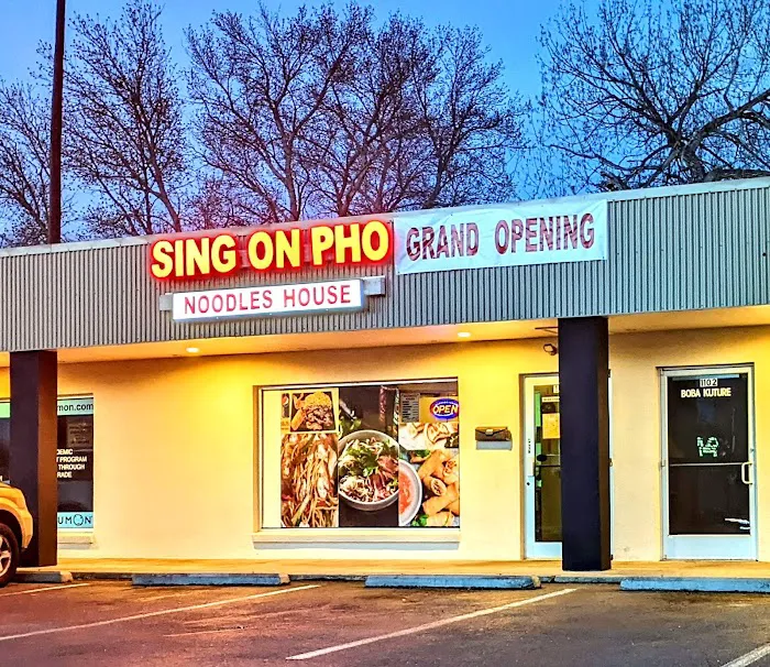 Sing On Pho Noodle House 1