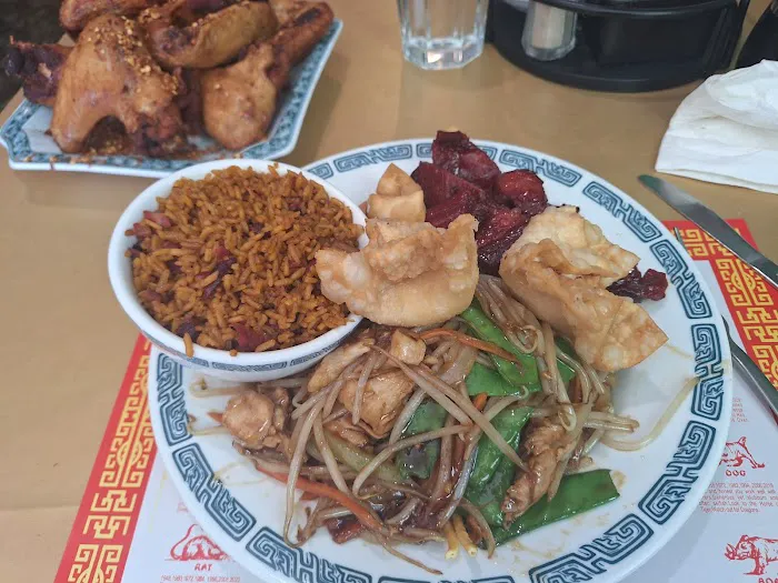 North Garden Restaurant & Lounge 10
