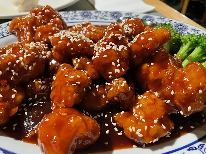 Jade Dragon Restaurant 3