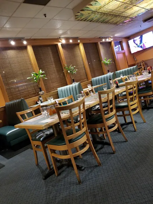 Jade Dragon Restaurant 6