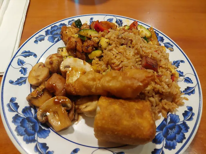 Lotus Restaurant 10
