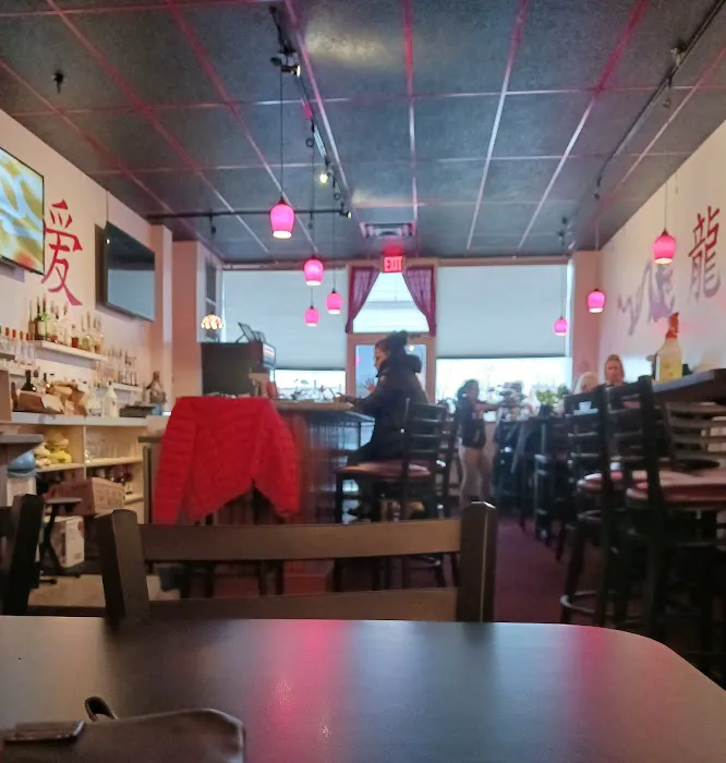 Xin's Chinese Restaurant & Dragon Lounge 3