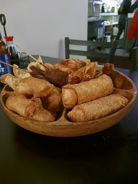 Xin's Chinese Restaurant & Dragon Lounge 2