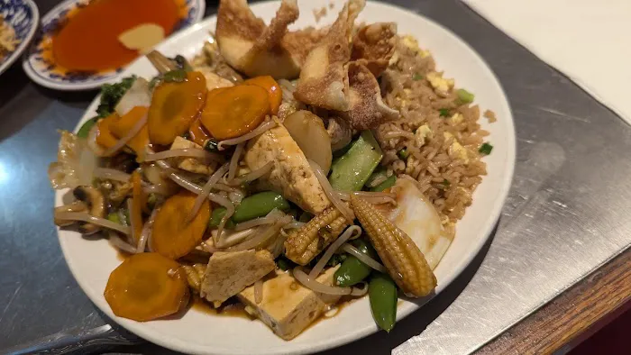 Peony Chinese Cuisine 6