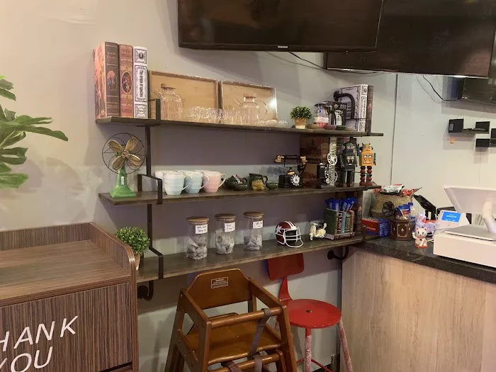 Corner Cafe 9