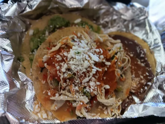 El Cuñadito Chinese food 8