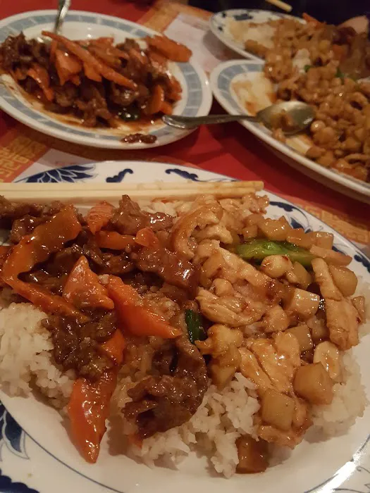 Twin Lion Chinese Restaurant 8
